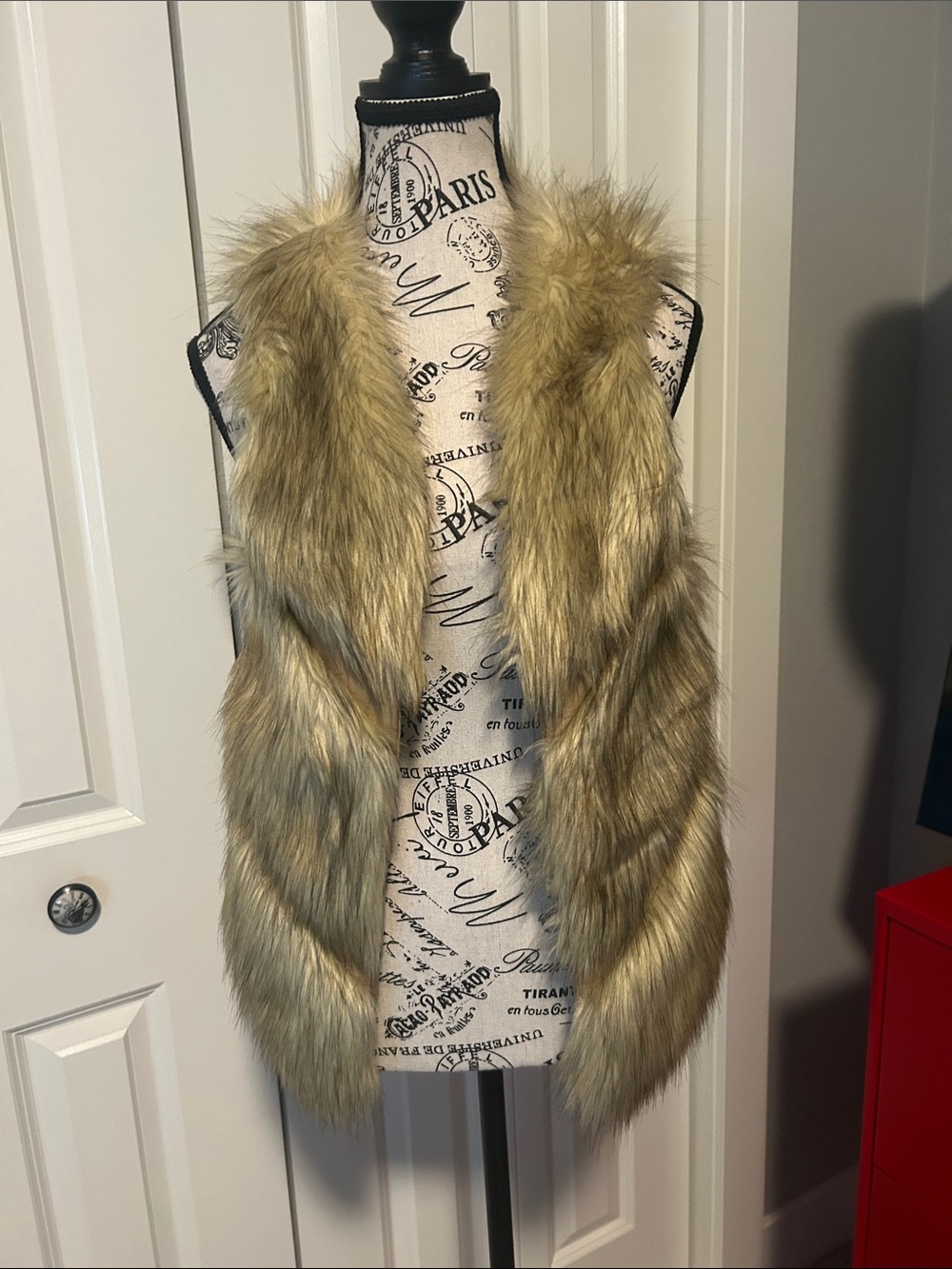 Elle Faux Fur Vest - Light Taupe/Beige